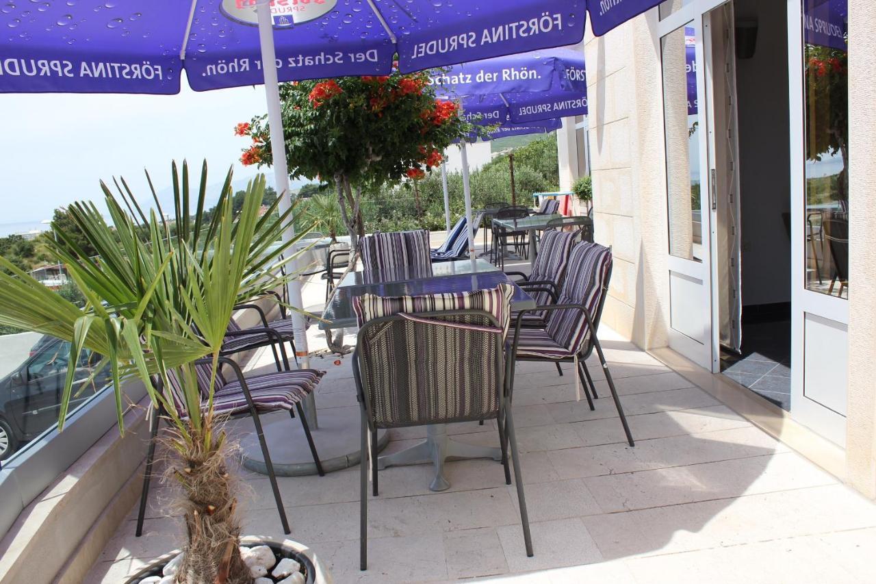 Ruza Appartement Makarska