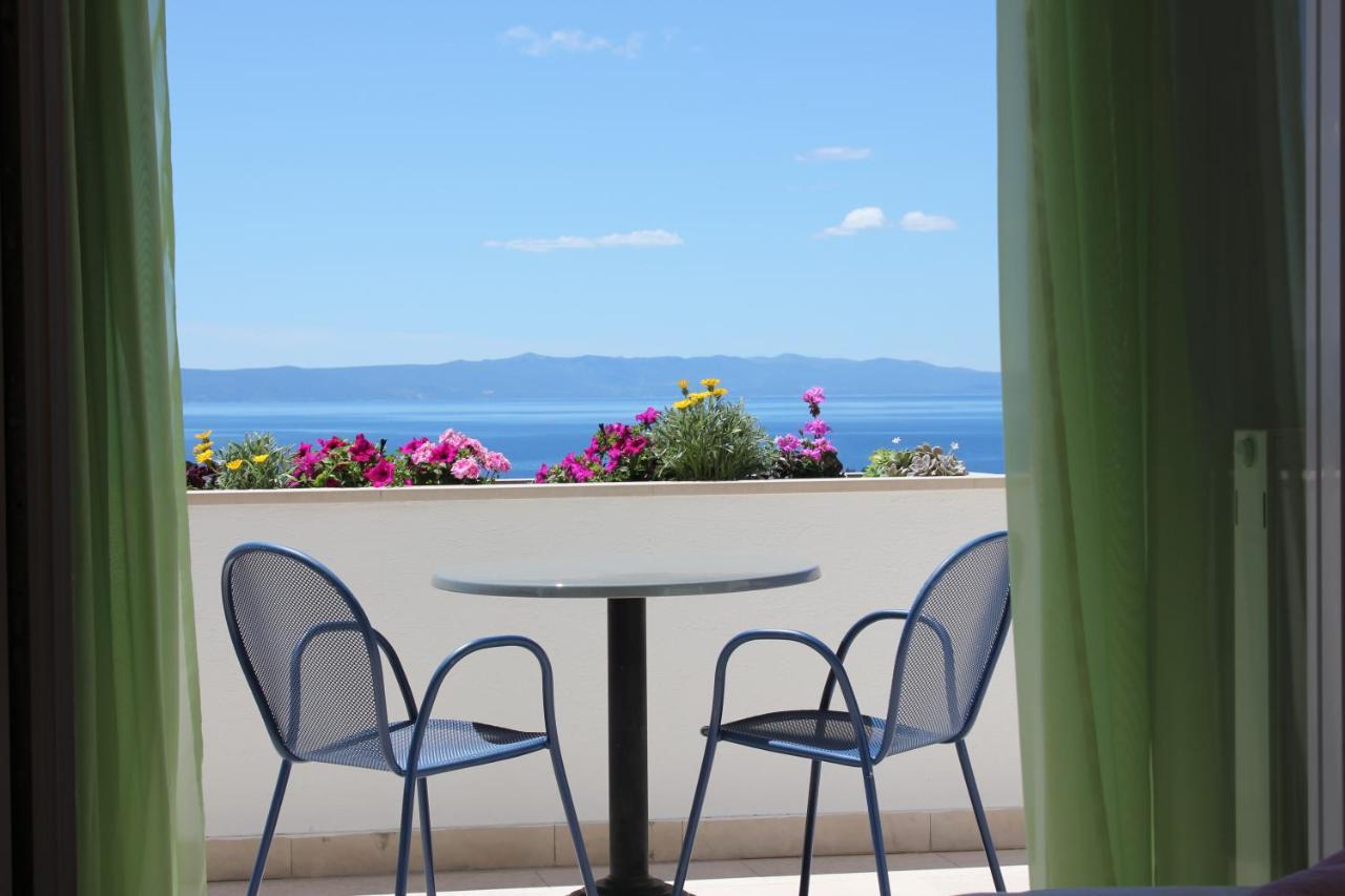 Ruza Appartement Makarska