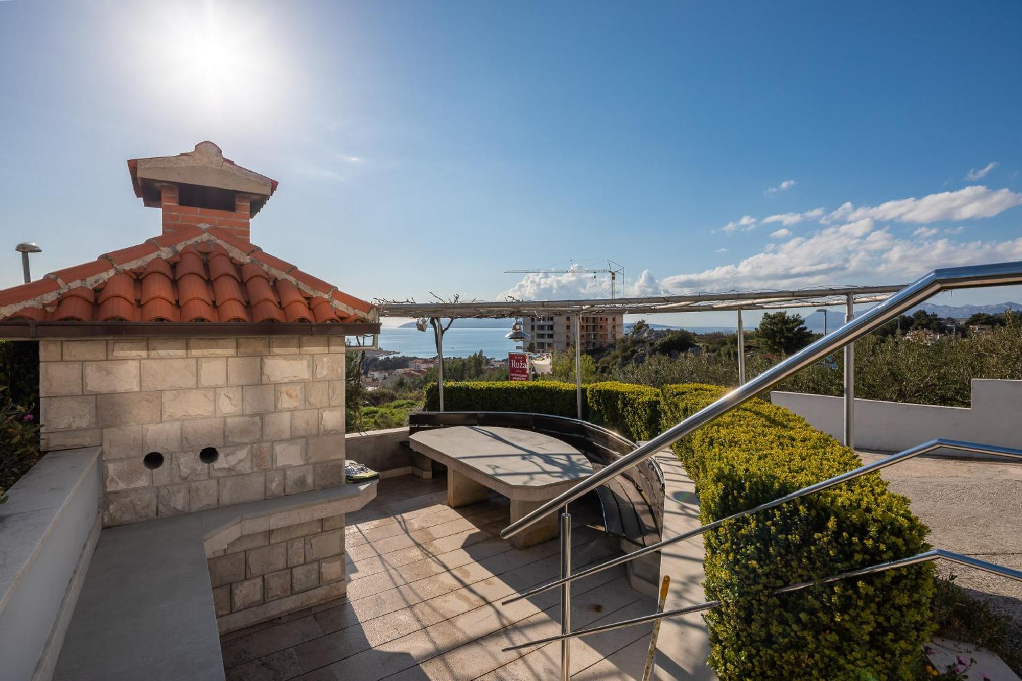 Ruza Appartement Makarska