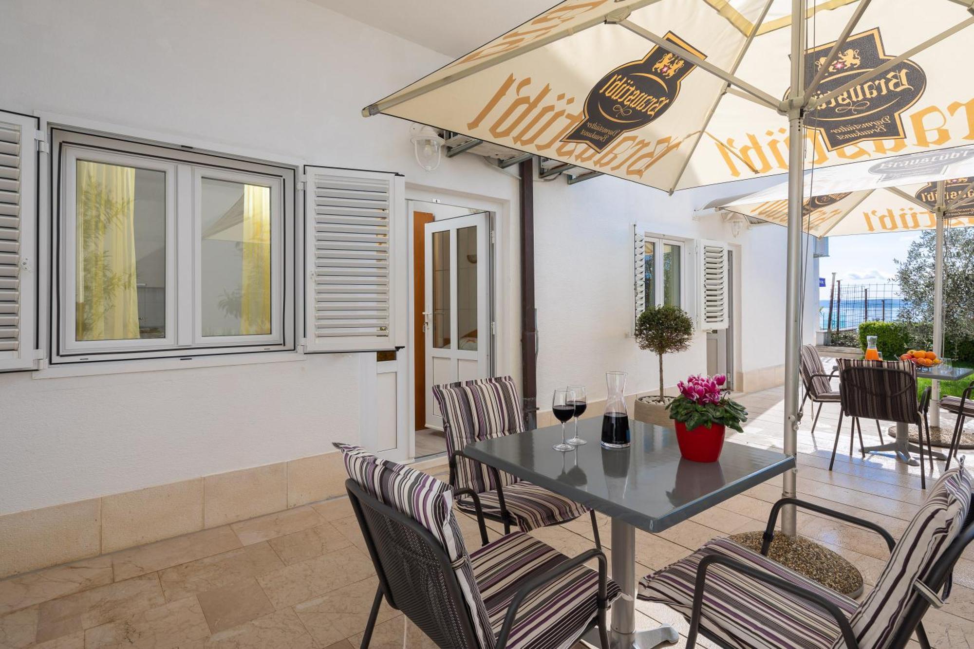 Ruza Appartement Makarska
